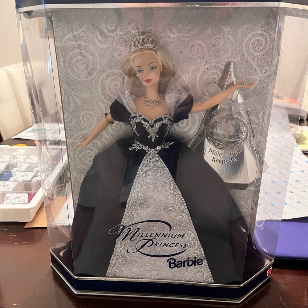 RARE 2000 millennium princess holiday Barbie Never been opened Original box